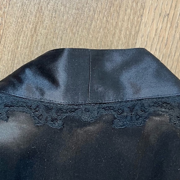 Gorgeous Lingerie Robe and Thong Set - Picture 5 of 13